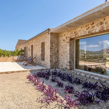 Es Lligats - Adults Only Farm stay *