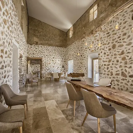 Es Lligats - Adults Only Farm stay