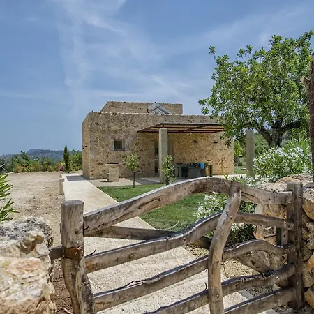 Es Lligats - Adults Only Farm stay
